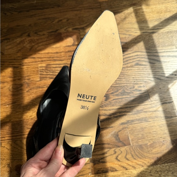 Neute | Sling Back Pointed Toe Leather Mule - Picture 4 of 6